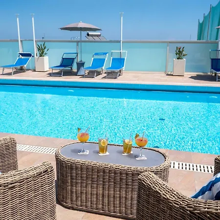 Excelsior Hotel 3*